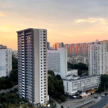 Голосіївський просп. (40-річчя Жовтня), 76