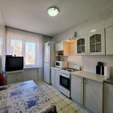 Кубанської України вул. (Маршала Жукова), 24