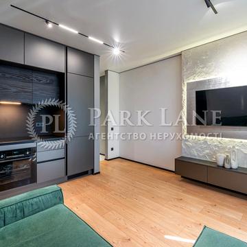 Золотоустівська вул., 25