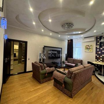 Євгена Коновальця вул. (Щорса), 32-Б