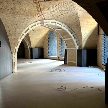 Івана Мазепи вул. (Січневого Повстання), 3