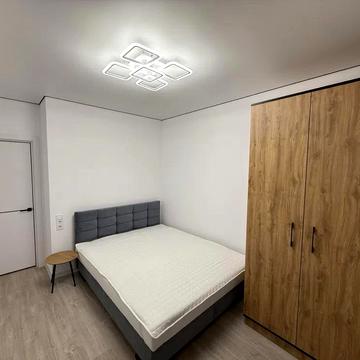 Івана Пулюя вул., 40/13