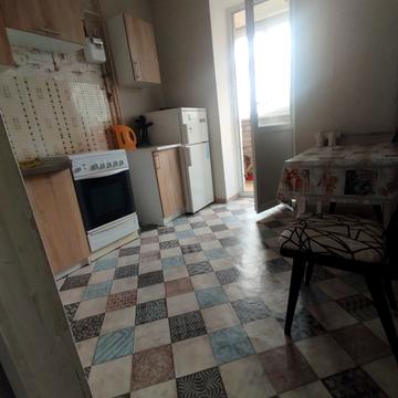 Академіка Заболотного вул., 56