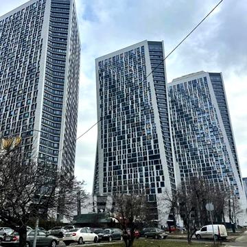 Берестейський просп. (Перемоги), 11 к1