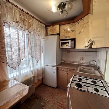 Зодчих вул., 62