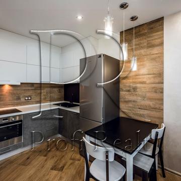 Набережно-Корчуватська вул., 27