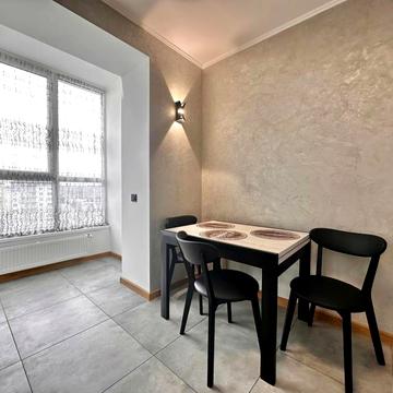 Володимира Івасюка вул., 19