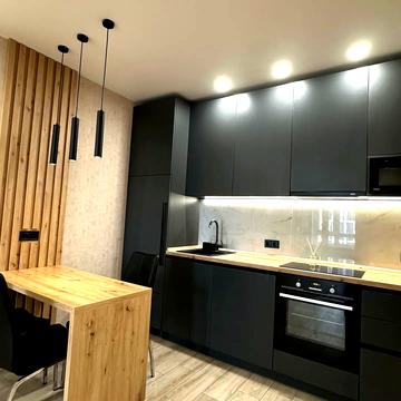 Зарічна вул., 4