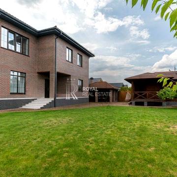 Кобилянської вул., 10