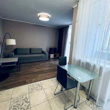 Петра Калнишевського вул. (Михайла Майорова), 6