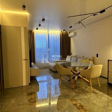 Дніпровська набережна вул., 15-Є