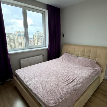 Перлинна вул., 1б