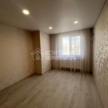 Миру вул., 53