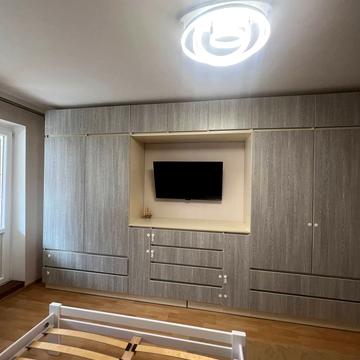 Тарасівська вул., 10-В