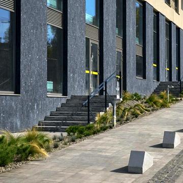 Вавилових вул., 11