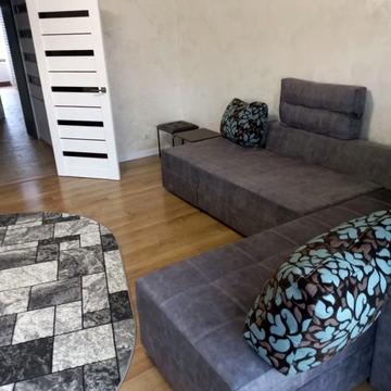 Івана Величковського вул., 70а