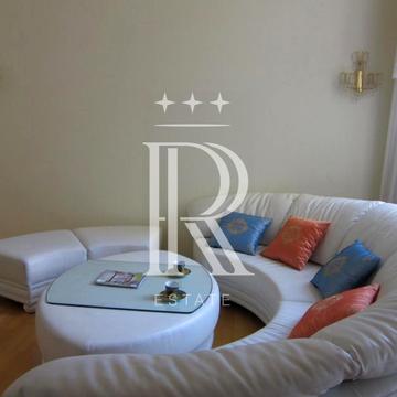 Велика Васильківська вул. (Червоноармійська), 27