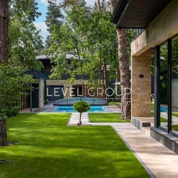 Редутна вул., 4