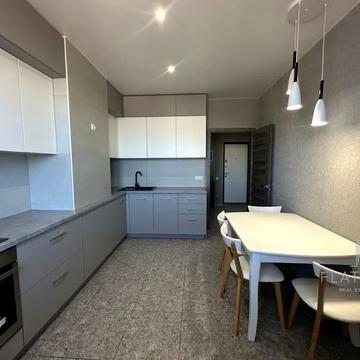 Симона Петлюри вул. (Черняховського), 21-Б