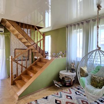 Декабристів, 8