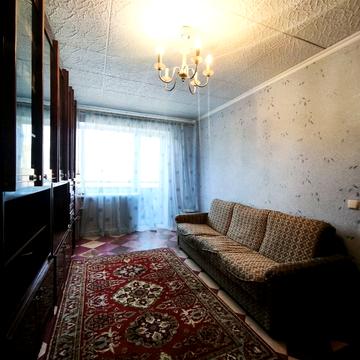 Дніпробудівська вул., 11