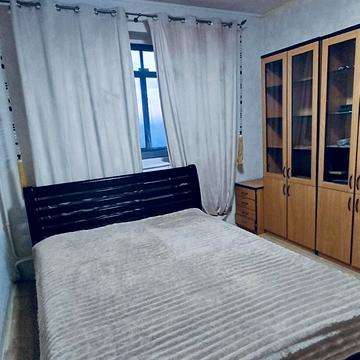 Польова вул., 10