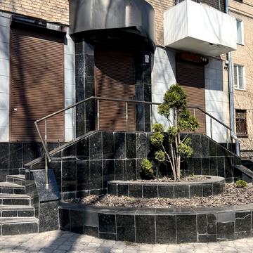 Миру вул., 18