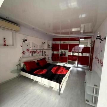 Героїв Дніпра вул., 32