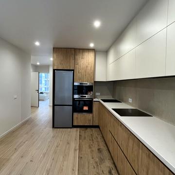 Юліана Пелеша вул., 3