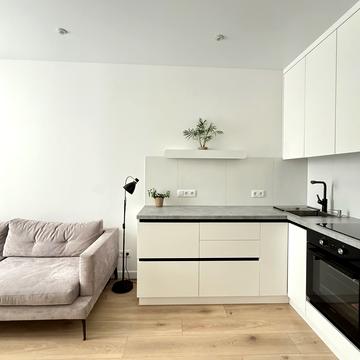 Братів Шеметів вул., 7