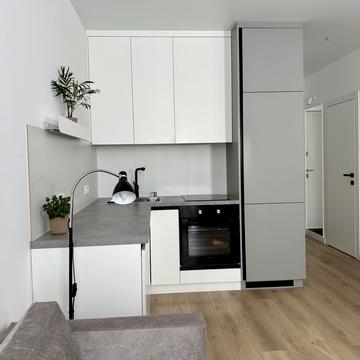 Братів Шеметів вул., 7