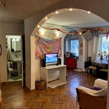 Бастіонна вул., 13