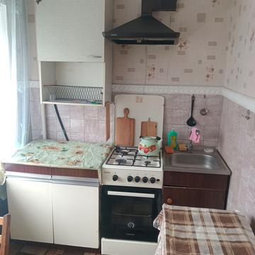 Мілютенка вул., 11-Б