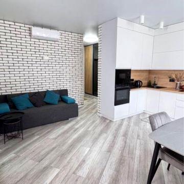 Драгоманова вул., 10