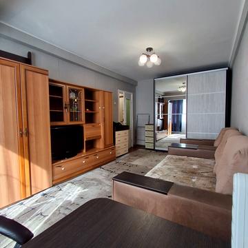 Мілютенка вул., 18