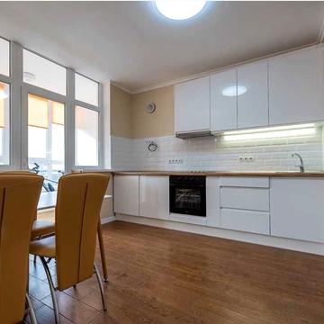 Олеся Бердника вул., 1-В