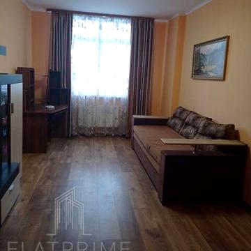 Воскресенська вул., 14-Б