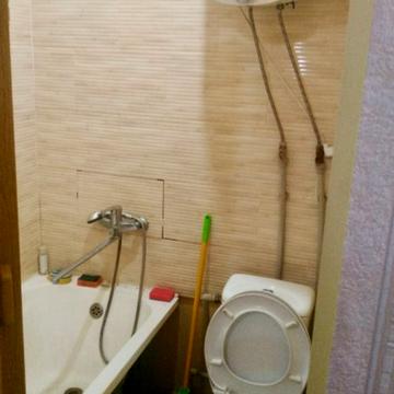 Докучаєва вул., 2