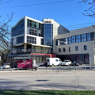 Сергія Скальда вул. (Комарова), 15