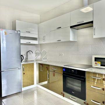 Університетська вул., 1д