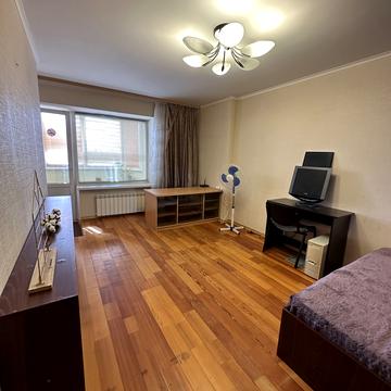 Оноре де Бальзака вул., 6