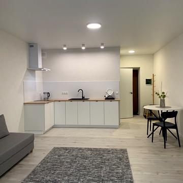 Чубинського вул., 8-Б