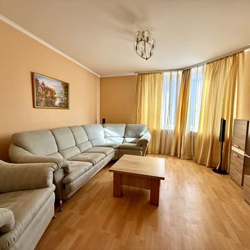 Здолбунівська вул., 9-Б