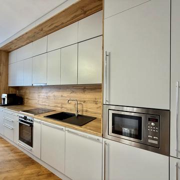 1-ша Приміська вул., 12