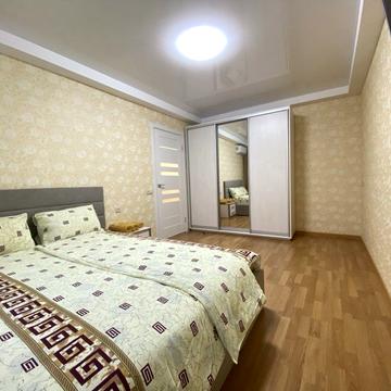 Дарницький бульв., 11