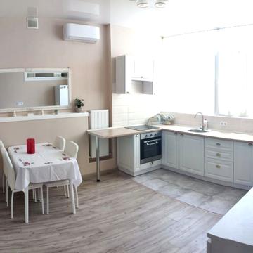 Пішонівська вул., 24/2