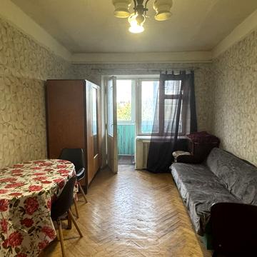 Юрія Поправки вул. (Миколи Лебедєва), 3