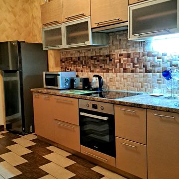 Героїв полку "Азов" вул. (Маршала Малиновського), 8