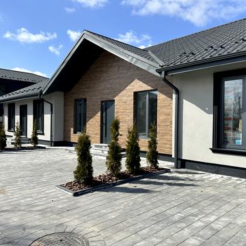 Миколи Сингаївського вул. (Ново-Оскольська), 42