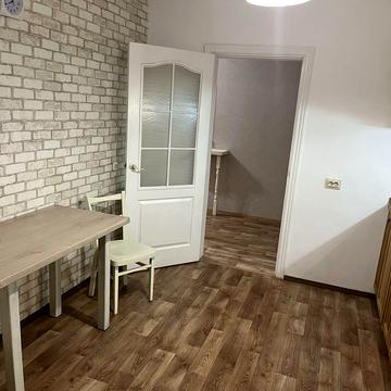 Червоної Калини просп. (Володимира Маяковського), 68